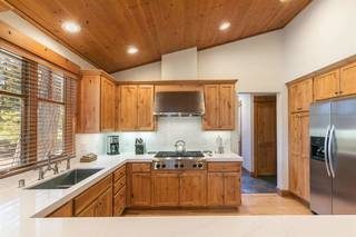 Listing Image 15 for 12157 Lookout Loop, Truckee, CA 96161