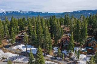 Listing Image 1 for 11316 Skislope Way, Truckee, CA 96161-0000