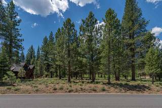 Listing Image 1 for 8225 Lahontan Drive, Truckee, CA 96161-1234