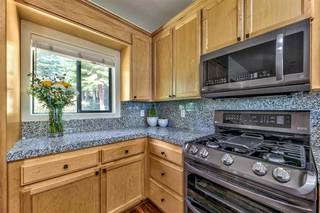 Listing Image 11 for 16388 Skislope Way, Truckee, CA 96161