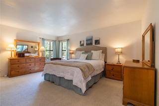 Listing Image 4 for 13247 Muhlebach Way, Truckee, CA 96161