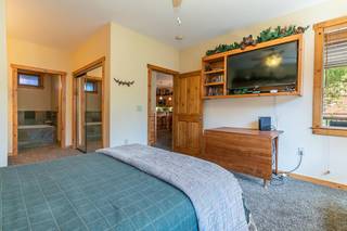 Listing Image 11 for 11612 Dolomite Way, Truckee, CA 96161-2377