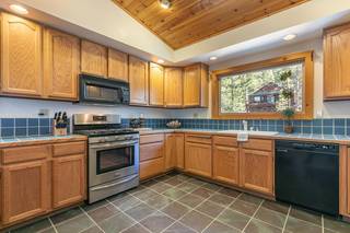 Listing Image 9 for 11702 Lausanne Way, Truckee, CA 96161