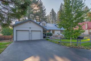 Listing Image 2 for 10855 Star Pine Road, Truckee, CA 96161