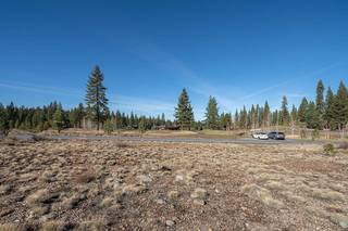 Listing Image 11 for 7200 Lahontan Drive, Truckee, CA 96161