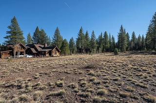 Listing Image 2 for 7200 Lahontan Drive, Truckee, CA 96161