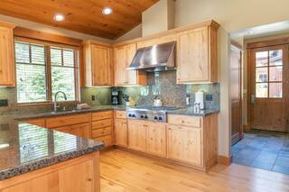 Listing Image 12 for 12258 Lookout Loop, Truckee, CA 96161