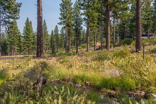 Listing Image 2 for 2412 Newhall Court, Truckee, CA 96161