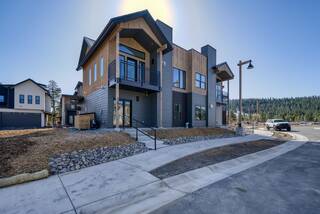 Listing Image 1 for 12924 Ice House Loop, Truckee, CA 96161