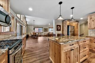 Listing Image 10 for 164 Basque, Truckee, CA 96161-3915