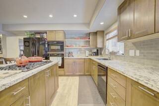 Listing Image 4 for 15791 Willow Street, Truckee, CA 96161