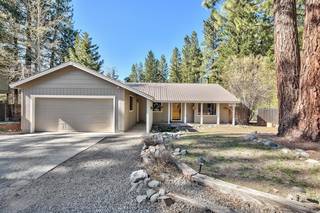Listing Image 1 for 10920 Torrey Pine Road, Truckee, CA 96161-0000