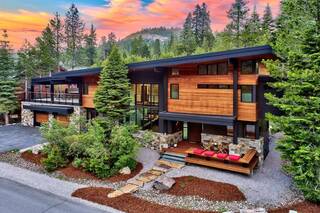 Listing Image 1 for 16150 Pine Street, Truckee, CA 96161-375