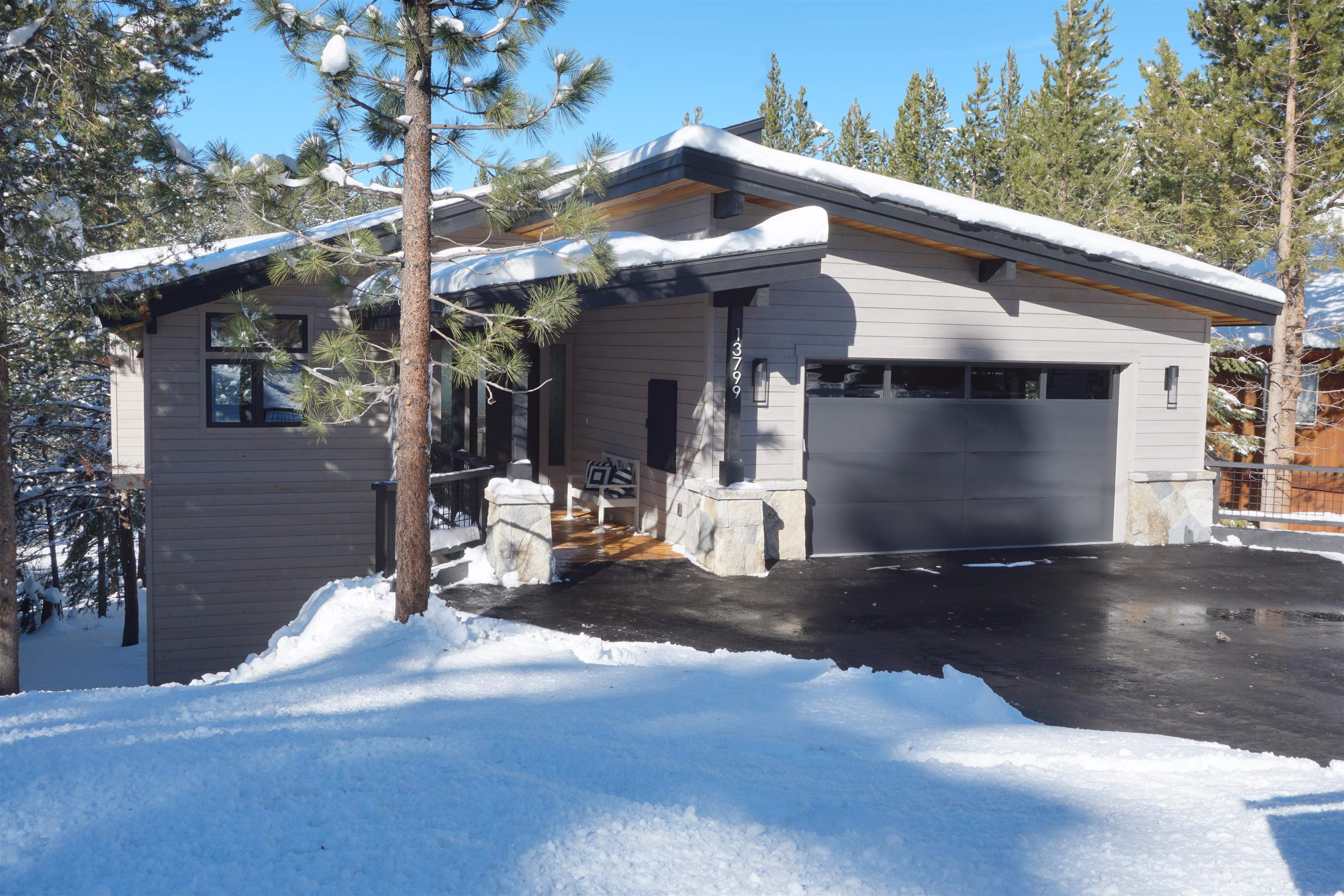 Image for 13799 Hillside Drive, Truckee, CA 96161