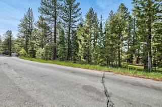 Listing Image 9 for 10976 Jeffrey Pine Road, Truckee, CA 96161