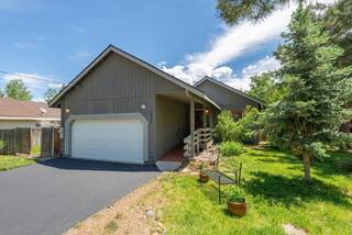 Listing Image 1 for 10456 Evensham Place, Truckee, CA 96161