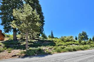 Listing Image 13 for 13424 Skislope Way, Truckee, CA 96161