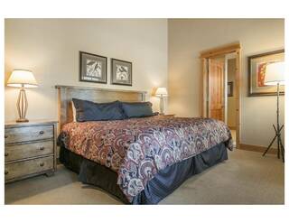 Listing Image 11 for 12458 Lookout Loop, Truckee, CA 96161-4529