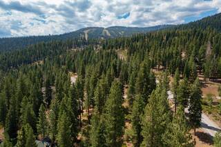 Listing Image 6 for 2201 Silver Fox Court, Truckee, CA 96161-0000