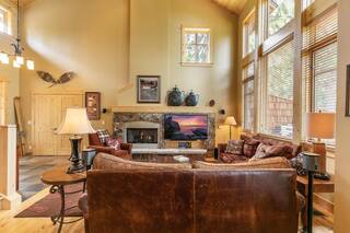 Listing Image 2 for 12478 Villa Court, Truckee, CA 96161