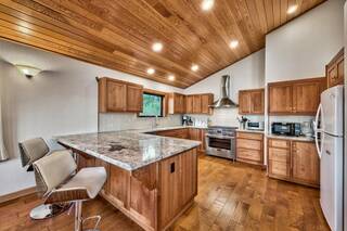 Listing Image 11 for 13289 Skislope Way, Truckee, CA 96161