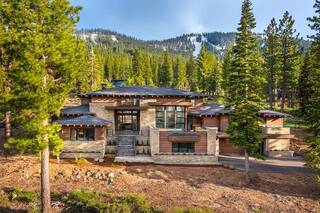 Listing Image 1 for 9505 Dunsmuir Way, Truckee, CA 96161