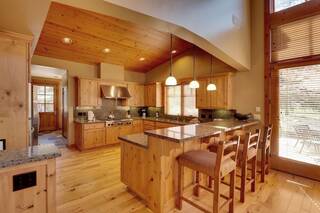 Listing Image 10 for 12193 Lookout Loop, Truckee, CA 96161