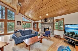 Listing Image 1 for 10771 Silver Spur Drive, Truckee, CA 96161-0000