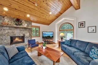 Listing Image 4 for 10771 Silver Spur Drive, Truckee, CA 96161-0000