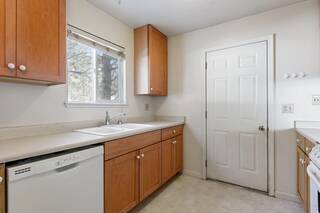 Listing Image 12 for 10210 White Fir Road, Truckee, CA 96161-2120