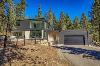 Listing Image 1 for 11724 E Sierra Drive, Truckee, CA 96161-5048