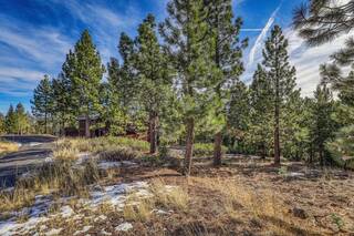 Listing Image 4 for 12379 Stockholm Way, Truckee, CA 96161