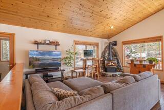 Listing Image 2 for 10272 Evensham Place, Truckee, CA 96161