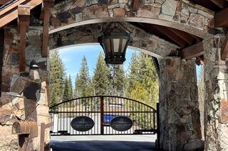 Listing Image 3 for 10020 Chaparral Court, Truckee, CA 96145