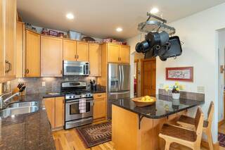 Listing Image 11 for 10027 Summit Drive, Truckee, CA 96161