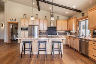 Listing Image 5 for 15865 Saint Albans Place, Truckee, CA 96161