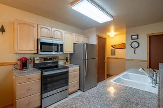 Listing Image 4 for 13075 Northwoods Boulevard, Truckee, CA 96161