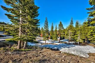 Listing Image 10 for 15545 Skislope Way, Truckee, CA 96161-0000