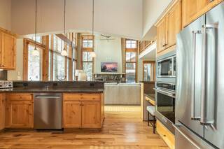 Listing Image 15 for 12458 Lookout Loop, Truckee, CA 96161