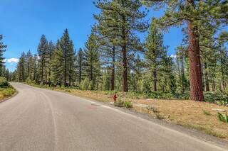 Listing Image 19 for 7445 Lahontan Drive, Truckee, CA 96161