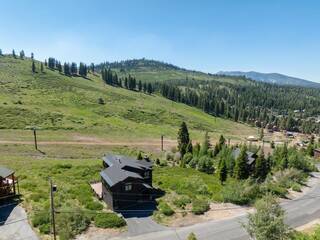 Listing Image 13 for 13637 Skislope Way, Truckee, CA 96161