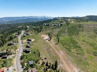 Listing Image 5 for 13637 Skislope Way, Truckee, CA 96161