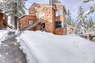 Listing Image 1 for 11561 Snowpeak Way, Truckee, CA 96161