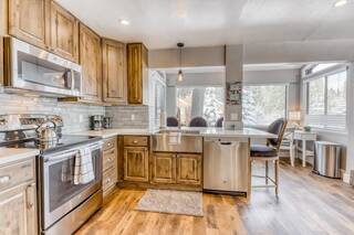 Listing Image 7 for 11561 Snowpeak Way, Truckee, CA 96161