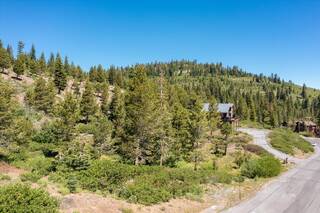 Listing Image 2 for 15544 Skislope Way, Truckee, CA 96162