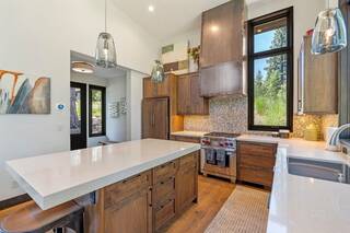 Listing Image 4 for 9718 Hunter House Drive, Truckee, CA 96161