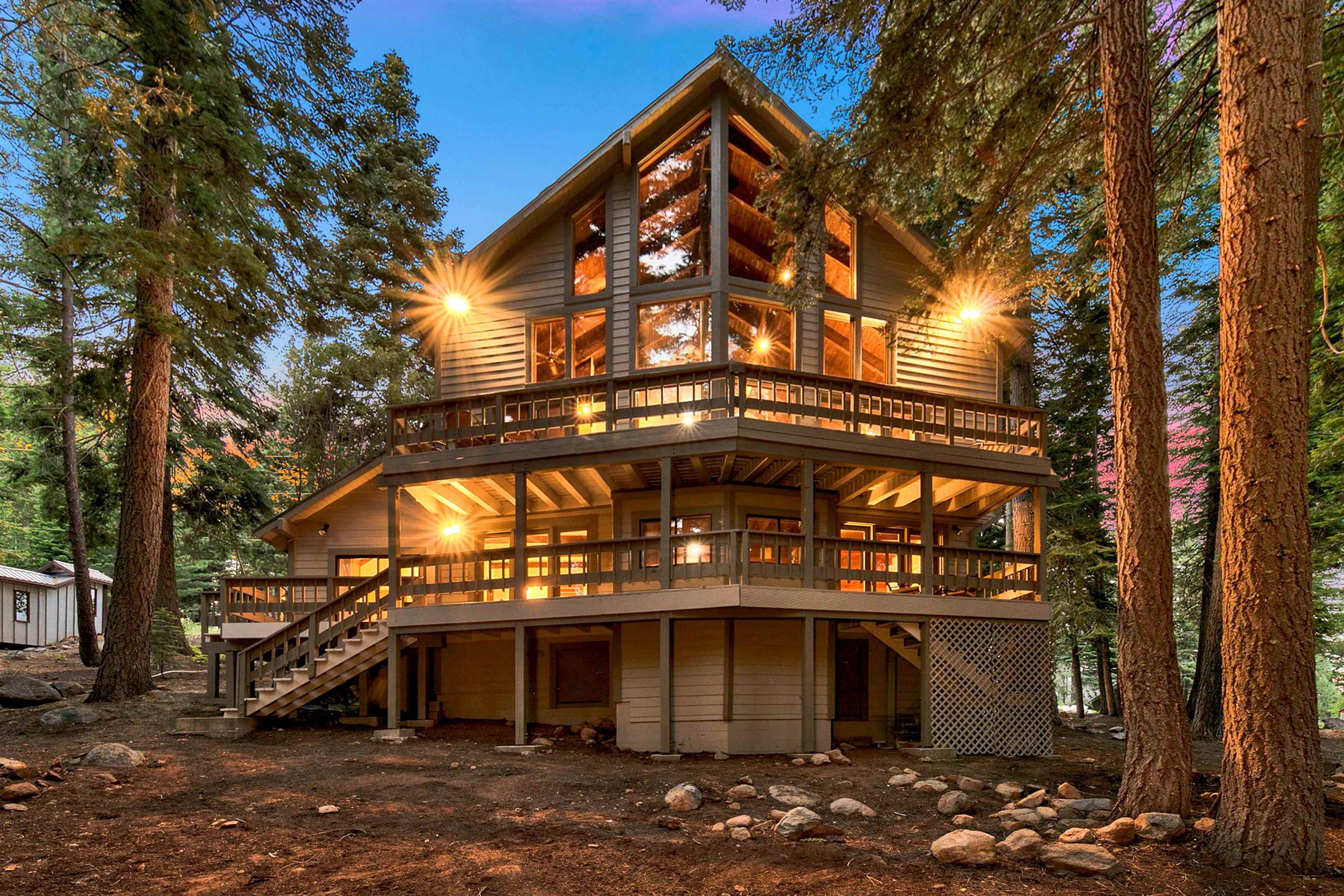 Image for 12899 Roundhill Drive, Truckee, CA 96161-6436