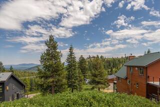 Listing Image 2 for 15644 Skislope Way, Truckee, CA 96161