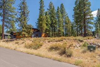 Listing Image 3 for 10729 Courtenay Lane, Truckee, CA 96161-1642