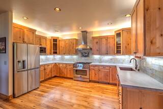 Listing Image 3 for 12576 Stockholm Way, Truckee, CA 96161